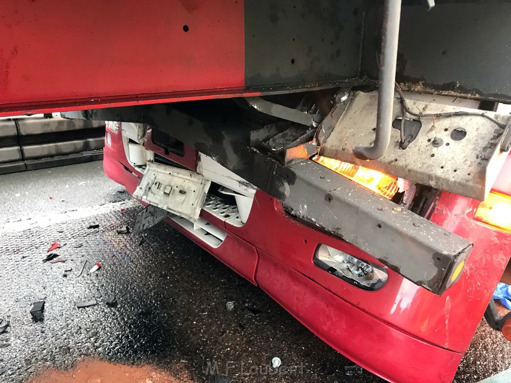 VU PKlemm 2 LKW A 3 Rich Oberhausen Hoehe Koeln Heumar P07.jpg